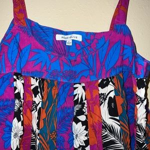 Women’s sleeveless top, summer!